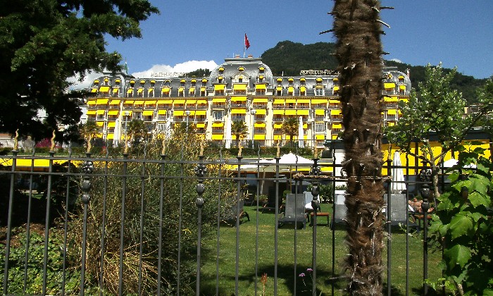 Puzzle Palace - Paysages & Fleurs - Absolu Puzzle