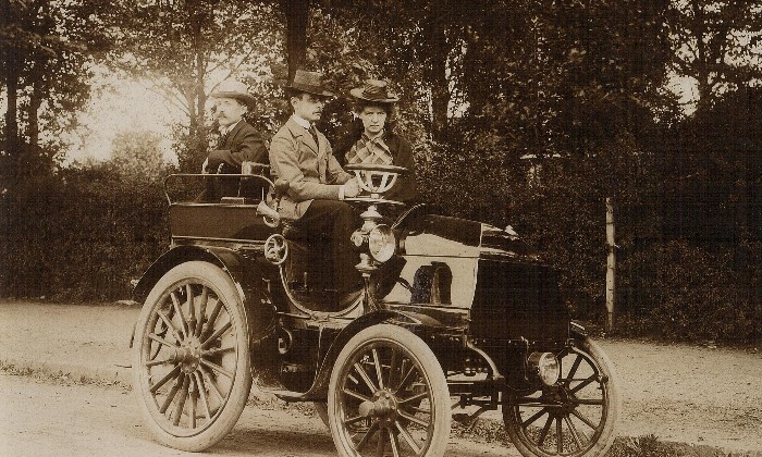 Puzzle Electromobile 1900 - Véhicules & Motos - Absolu Puzzle