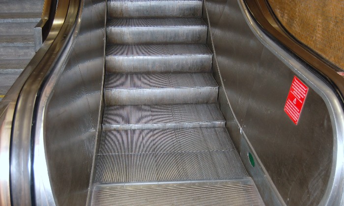 Puzzle Escalator dans le métro - Divers - Absolu Puzzle