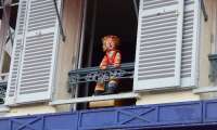 Puzzle un clown à sa fenêtre