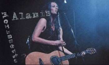 148 | Alanis en Live - Alanis Morissette avec sa guitare en live...