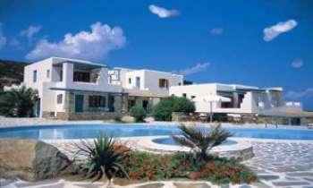 466 | Hôtel à Naxos - Hôtel ? ...ou bien la version moderne du Palais d'Ariane à Naxos !