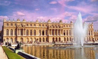 puzzle Château de Versailles, Une aile du château de Versailles...avec fontaine, bien sûr !