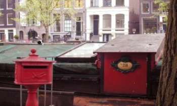783 | Canal - Amsterdam - Vivre au bord du canal...ou le sillonner à bord d'une péniche ??