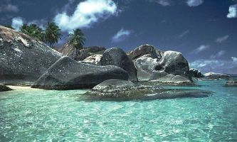 puzzle Iles Vierges, Vue typique de ces îles aux plages de sable blanc...