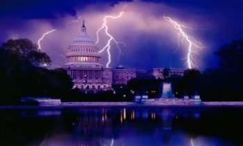 1134 | Capitole - Magnifiques éclairs illuminant le ciel au-dessus du Capitole de Washington.