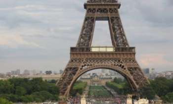 1156 | Tour Eiffel - Célèbre monument parisien, construit pour la foire universelle de Paris par Gustave Eiffel, sur le Champ de Mars. Inauguré en 1889, haut de 320 mètres, il fût à l'époque le plus haut du monde, jusqu'en 1930 !  