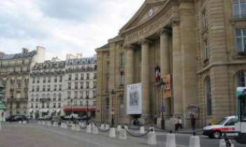 1235 | Mairie du Vème - Paris - Un exemple marquant de la période d'architecture neo-classique dans Paris.