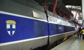 puzzle TGV, Le TGV (train à grande vitesse) reliant Marseille à Paris. La SNCF vient de fêter le 25ème anniversaire de ce bolide, qui a révolutionné le cours de la vie des français. 
