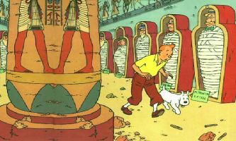 puzzle Les cigares du Pharaon, Dans les Cigares du Pharaon, publié en 1932, si Hergé continue à faire voyager son héros Tintin, il se sert aussi de l'actualité de l'époque : la malédiction attribuée au tombeau de Toutankhamon et l'engouement récent pour les intrigues policières. Avant de devenir un album, l'histoire fut publiée en feuilleton. Le succès de ce suspens contribua grandement à la notoriété de Tintin jusqu'à nos jours.