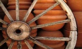 1741 | Rayons et Poteries - La roue et la poterie : deux grands symboles de la civilisation.