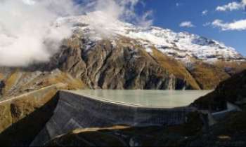 1890 | Grande Dixence - barrage - Le barrage de la Grande dixence dans le canton du Valais en Suisse.