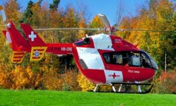 2271 | Helico - Rega Suisse - Hélicoptère de la Rega Suisse, garde aérienne de sauvetage, sur fond d'Automne.