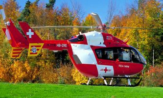 puzzle Helico - Rega Suisse, Hélicoptère de la Rega Suisse, garde aérienne de sauvetage, sur fond d'Automne.