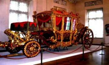 2296 | Carrosse Impérial - Un carrosse de la cour Impériale de Russie, à St-Pétersbourg, pour commencer notre tour de l'art romantique et de son esprit.