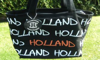 puzzle Sac - Hollande, Une façon originale et séduisante pour une marque qui veut se faire connaître mondialement, de transformer un sac en ambassadeur de son pays.