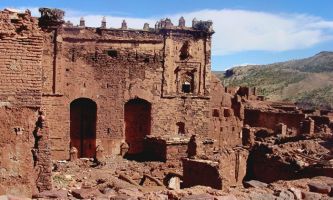 puzzle Ksar - Maroc, Le ksar d'Aït Ben Haddou, près de Ouarzazatte, au Maroc. Ce village fortifié a servi de décor pour de nombreux films, tels que Laurence d'Arabie, Indiana Jones, Babel, pour ne citer qu'eux.