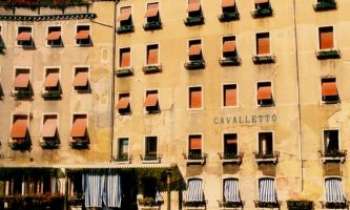 2550 | Le Cavaletto - Venise - Un des plus anciens hôtels d'Italie, mentionné dès la Renaissance pour
son excellente réputation. Au cours des siècles, il a été choisi, et l'est toujours, par de très nombreuses personnalités de tous horizons.