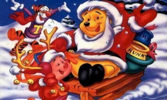 puzzle Winnie aux anges, Winnie et ses amis au comble de la joie : il a été choisi comme
assistant du Père Noël cette année, avec toute son équipe ! 