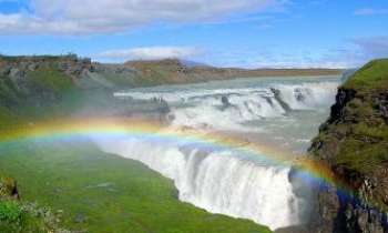 2777 | Gullfoss - Islande - Un arc-en-ciel pour sublimer ces grandioses chutes, sous le
ciel d'Islande.