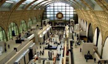 2805 | Gare-Musée - Orsay - L'ancienne gare d'Orsay, à Paris. Transformée en musée d'art moderne,
elle a échappé de peu à la destruction. Certains voulaient y voir à la place
un bâtiment moderne pour ce musée, d'autres, les gagnants au final, tenaient
à la conservation de cette architecture d'une époque. 