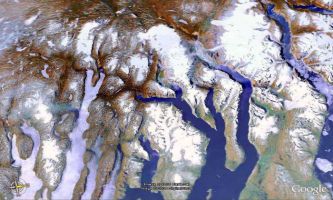 puzzle Sibérie, Terre de glace, mais de rivières aussi. Cet endroit mystérieux de la planète n'a pas de secret pour le satellite de Google.