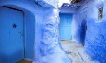 2823 | Maroc - Chefchaouen - Ville du Nord-Est du Maroc, à 600m d'altitude. Ses bleus traditionnels sont supposés adoucir la chaleur lorsqu'elle se fait trop sentir.