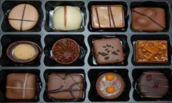 3015 | Chocolats Grand Faiseur - Quelques douceurs encore avec ces délicieux chocolats, pour les invités tout autant que soi. Tout est permis en ces jours de Fêtes. Jusqu'à l'Année Nouvelle tout au moins...!!