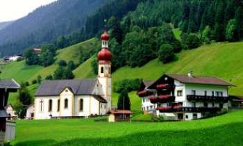 3157 | La verte Autriche - Dépaysante, et rafraîchissante en été. Un pays de traditions, dont l'hospitalité
fait partie. 