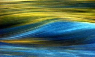 puzzle Vague bleue et or, Vague bleue et or, un abstrait réaliste, en photo rapprochée. La lumière
crée les formes, elle est le pinceau des photographes. 