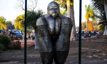 3329 | Balboa Park - Statue d'un gorille au Balboa Park