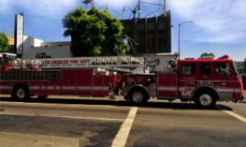 3330 | Pompiers américains - Camion de pompiers américain