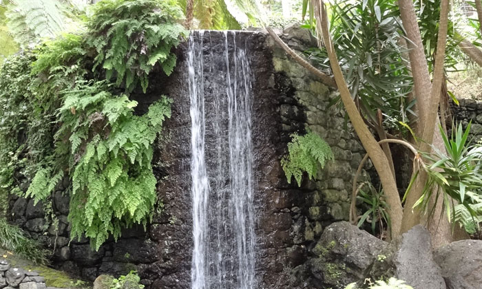 puzzle Petite chute d'eau, Jardin botanique de Funchal 