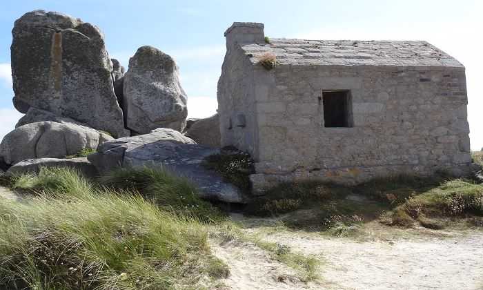 puzzle Maison de gardien en Bretagne, Plage des Amiets à Cléder dans le nord du Finistère 