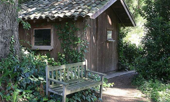 puzzle La cabane au fond du jardin, C'est un endroit paisible pour s'isoler