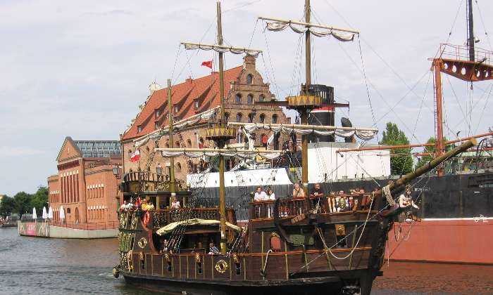puzzle Petite croisière en voilier, Visiter Gdansk en bateau (Pologne)