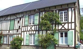 5842 | maison de caractère - Belle façade dans Lyons-la-Forêt 27377