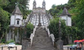 6137 | Escalier du bon Jésus - à Braga au Portugal, les escaliers qui mènent au bon jésus, c'est le nom de l'édifice
