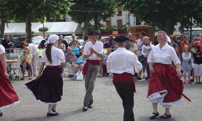 puzzle Folklore, Danse folklorique en Ariège