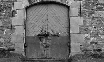 5683 | Porte de prison - 