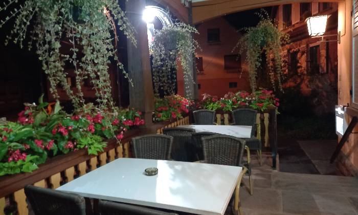 Puzzle gratuit Terrasse des 2 Clés dans la catégorie Divers & Curiosités jouable de 24 à 120 pièces.