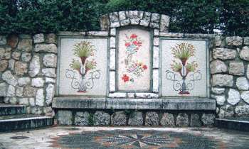 6158 | décor de mosaïques - Dans les ruines du château de Nice 06088