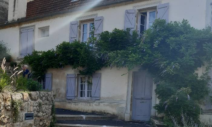 Puzzle La glycine dans la catégorie Villes & Monuments Maison ancienne de Figeac (Lot)