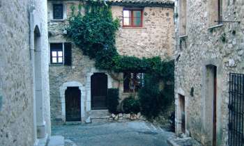 Puzzle 14014 - placette dans St-Paul-de-Vence