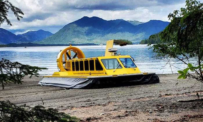 Puzzle gratuit Hovercraft dans la catégorie Véhicules & Transports jouable de 24 à 120 pièces.