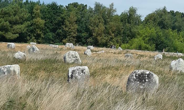 Puzzle gratuit Menhirs dans la catégorie Villes & Monuments jouable de 24 à 120 pièces.