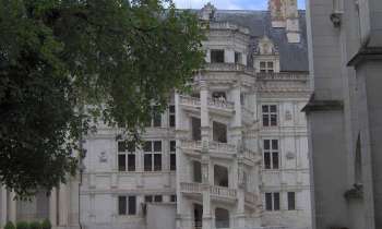 8622 | Chateau de Blois l'escalier - Aile François 1er du château de Blois