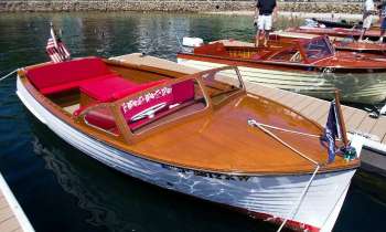 Puzzle 1942 Chris-Craft 17 Deluxe - catégorie Véhicules & Transports, puzzle gratuit en ligne
