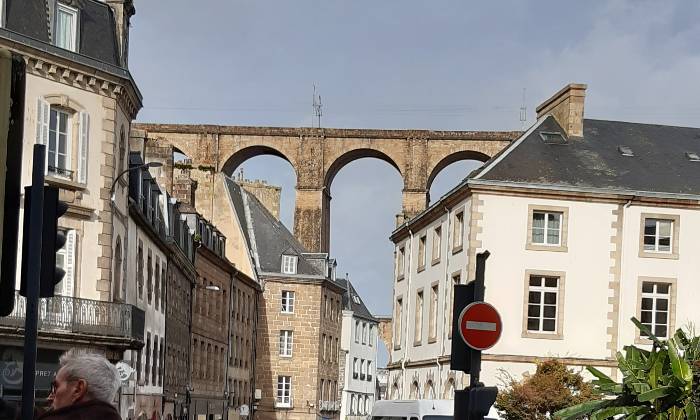 Puzzle gratuit Viaduc dans la catégorie Villes & Monuments jouable de 24 à 120 pièces.