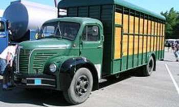 Puzzle 13312 - camion Berliet Bétaillère